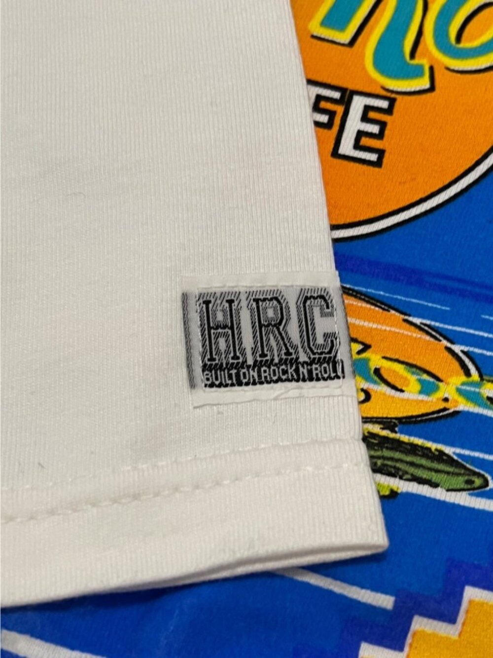 Hard Rock Cafe St. Thomas White T-Shirt X-Large With Vibrant Iguana Design - Picture 6 of 8